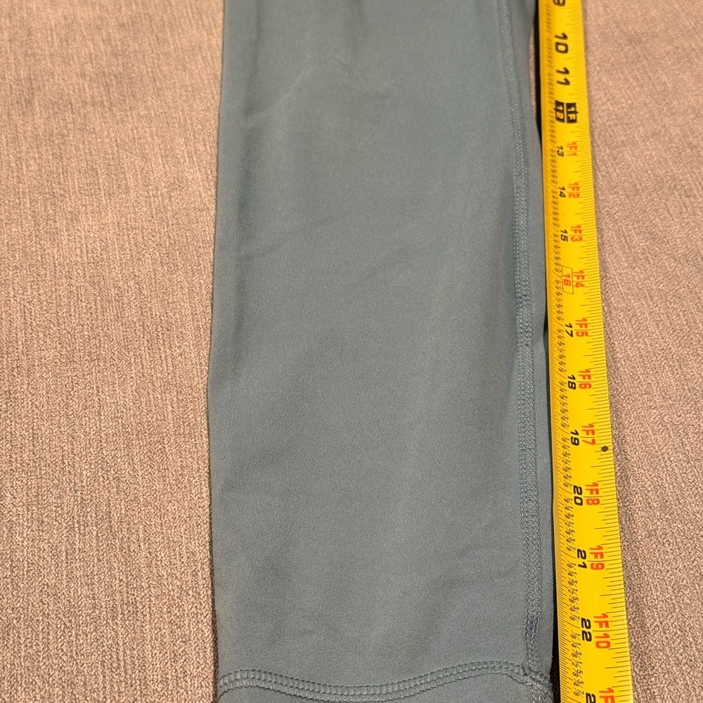 Yogalicious Lux Light Blue Ankle Cropped Pants - Picture 4 of 5